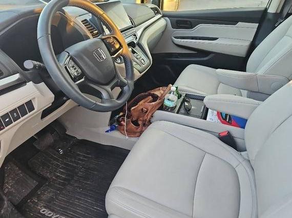 HONDA ODYSSEY 2025 5FNRL6H68SB010189 image