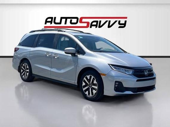 HONDA ODYSSEY 2025 5FNRL6H61SB025648 image