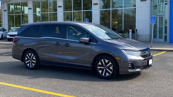 HONDA ODYSSEY 2025 5FNRL6H67SB002990 image