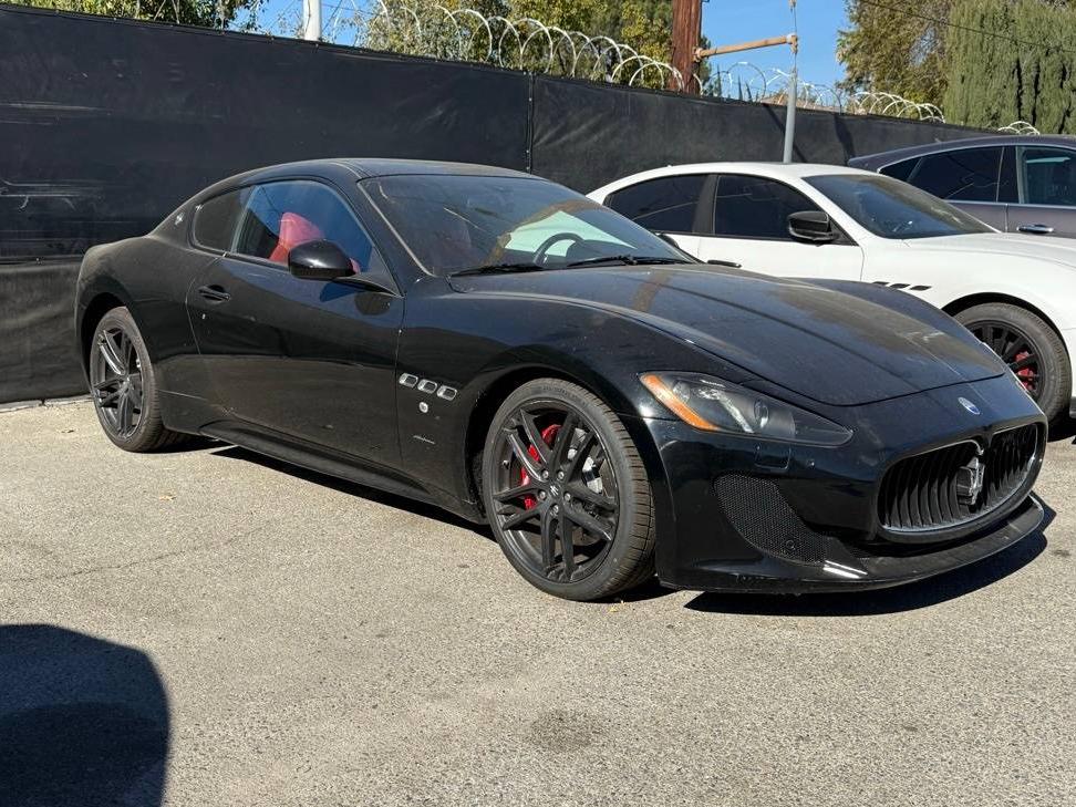 MASERATI GRANTURISMO 2017 ZAM45VLA0H0236515 image