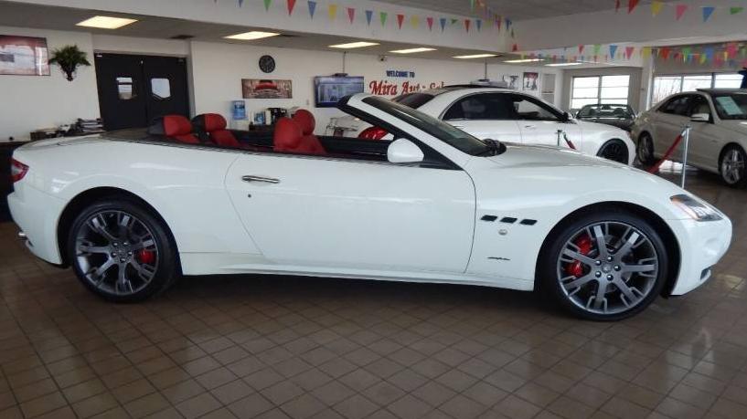 MASERATI GRANTURISMO 2011 ZAM45KMA3B0054831 image