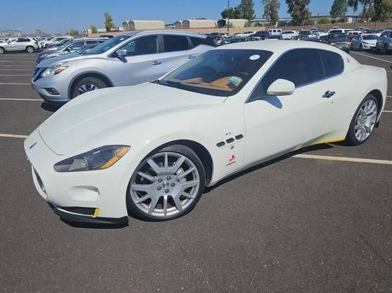 MASERATI GRANTURISMO 2010 ZAM45GLAXA0050014 image