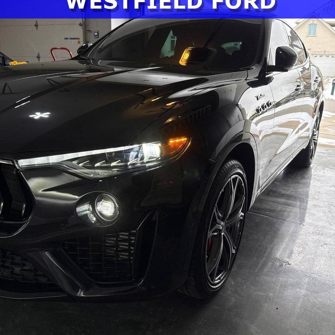 MASERATI LEVANTE 2023 ZN661YUM4PX430522 image