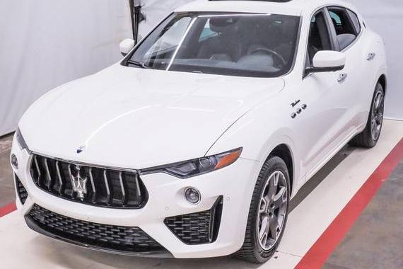 MASERATI LEVANTE 2023 ZN661YUM5PX414555 image