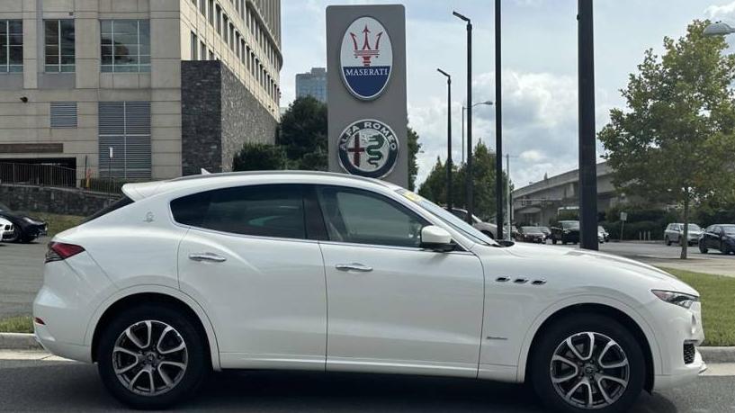 MASERATI LEVANTE 2021 ZN661XUL7MX357496 image