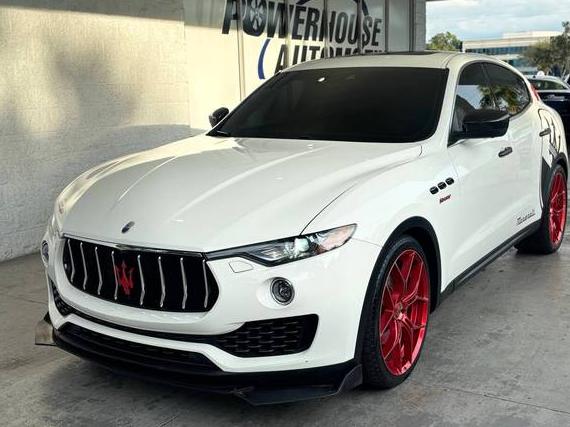 MASERATI LEVANTE 2017 ZN661XUA5HX222621 image