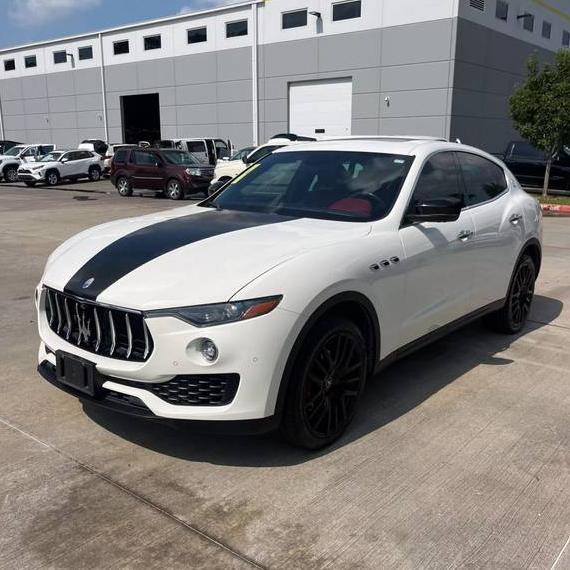 MASERATI LEVANTE 2017 ZN661XUA8HX225903 image MASERATI LEVANTE 2017 ZN661XUA8HX225903 image