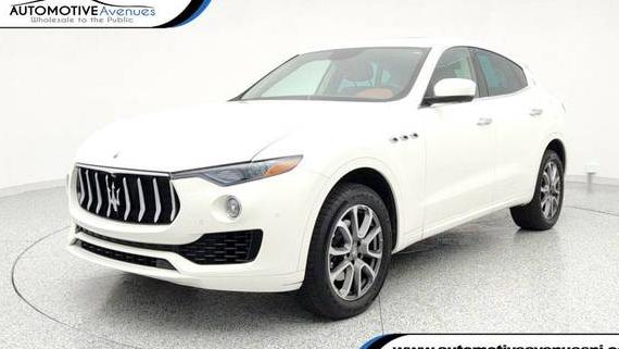 MASERATI LEVANTE 2017 ZN661XUA0HX250701 image MASERATI LEVANTE 2017 ZN661XUA0HX250701 image