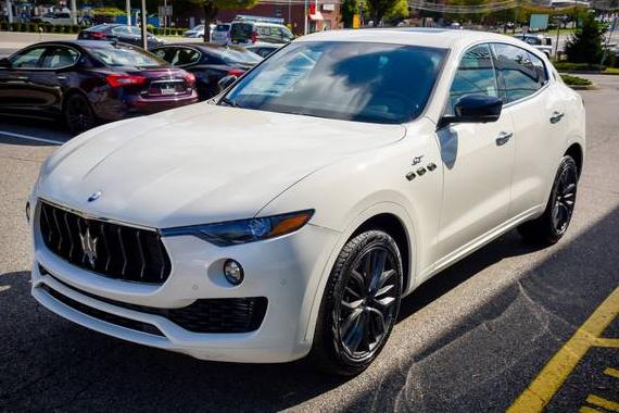 MASERATI LEVANTE 2022 ZN661XUA6NX382308 image