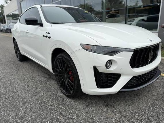 MASERATI LEVANTE 2022 ZN661YUM3NX381603 image