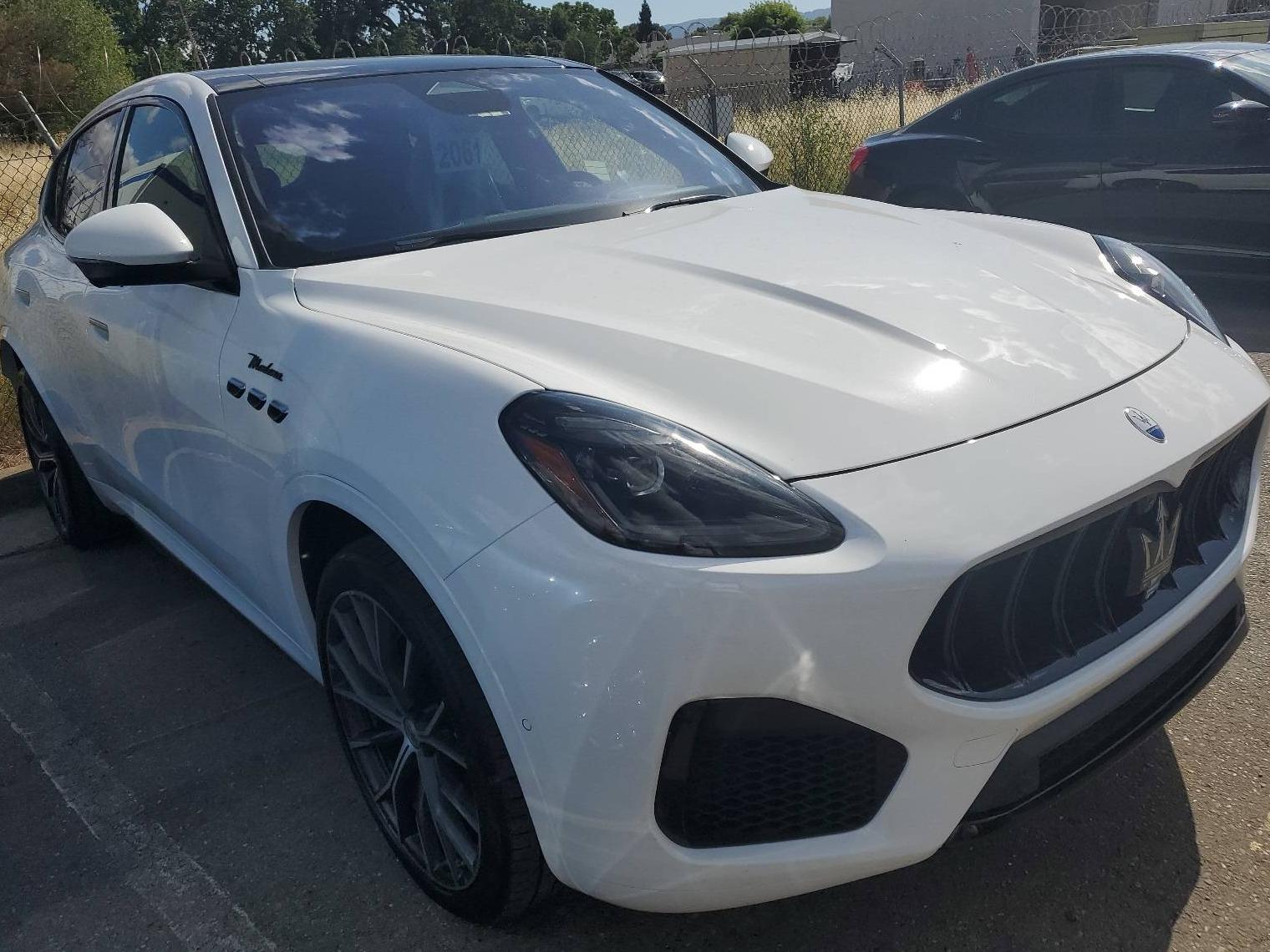 MASERATI GRECALE 2023 ZN682AVM7P7426623 image