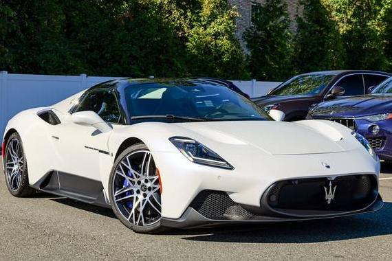 MASERATI MC20 2024 ZAMBMSAB4R0450753 image