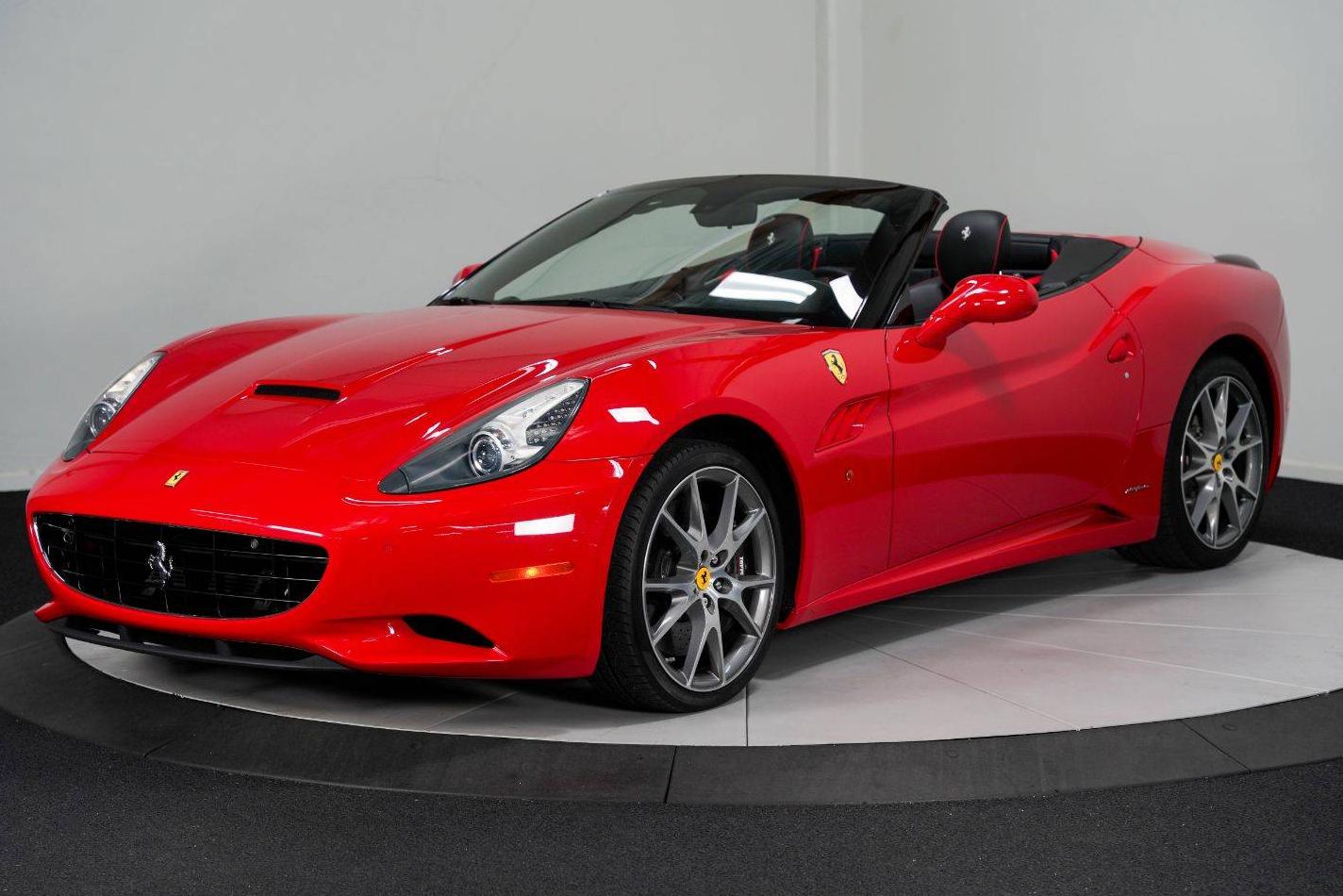 FERRARI CALIFORNIA 2014 ZFF65TJA0E0198396 image
