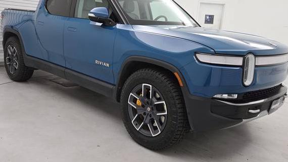 RIVIAN R1T 2023 7FCTGAAAXPN019409 image
