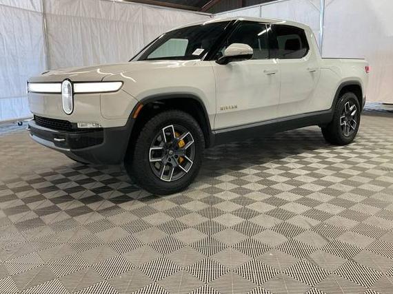 RIVIAN R1T 2022 7FCTGAAL6NN001553 image