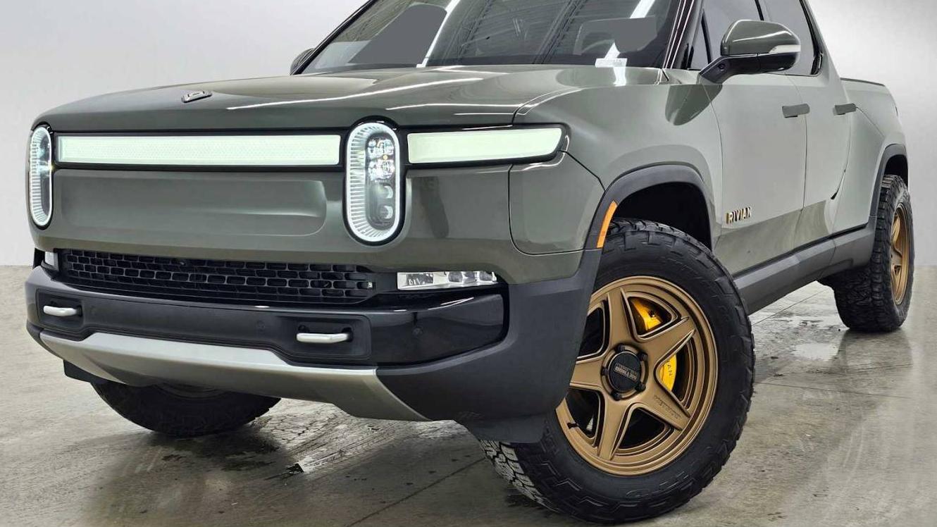 RIVIAN R1T 2022 7FCTGAAL6NN003691 image