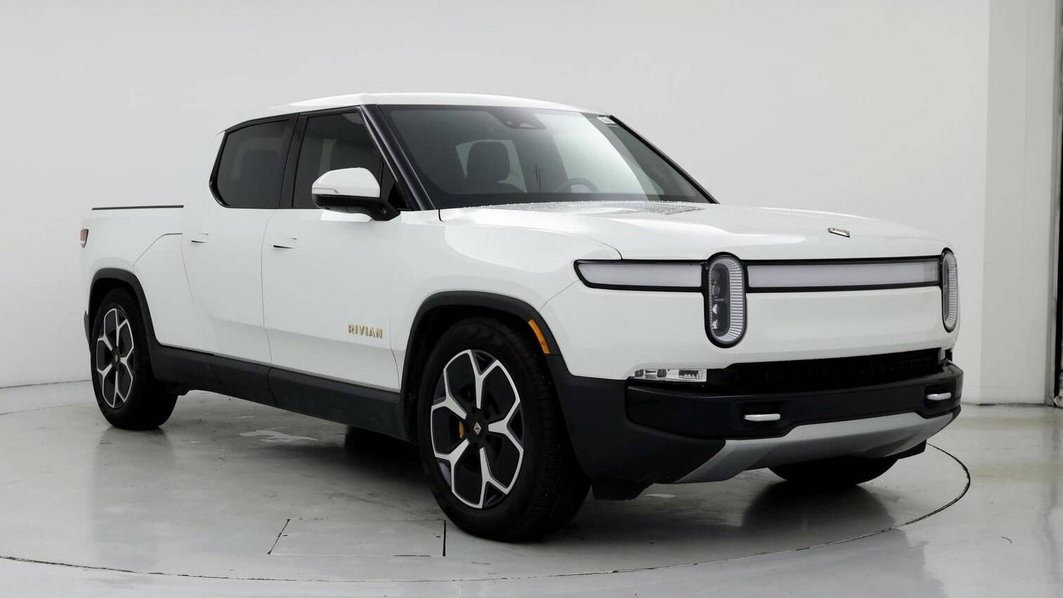 RIVIAN R1T 2022 7FCTGAAA5NN012462 image