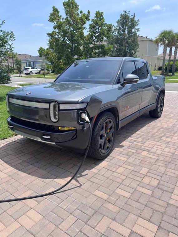 RIVIAN R1T 2022 7FCTGAAA7NN016089 image
