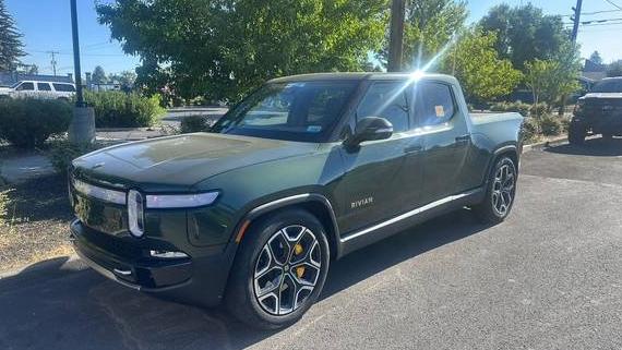 RIVIAN R1T 2022 7FCTGAAA4NN008483 image