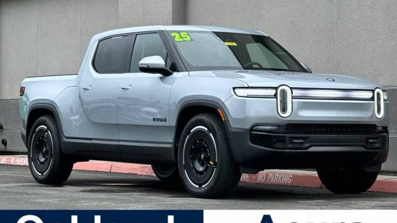 RIVIAN R1T 2025 7FCTGBAA9SN035227 image