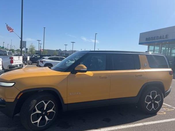 RIVIAN R1S 2023 7PDSGABAXPN012193 image