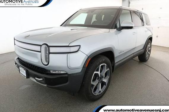 RIVIAN R1S 2023 7PDSGBBA2PN028992 image