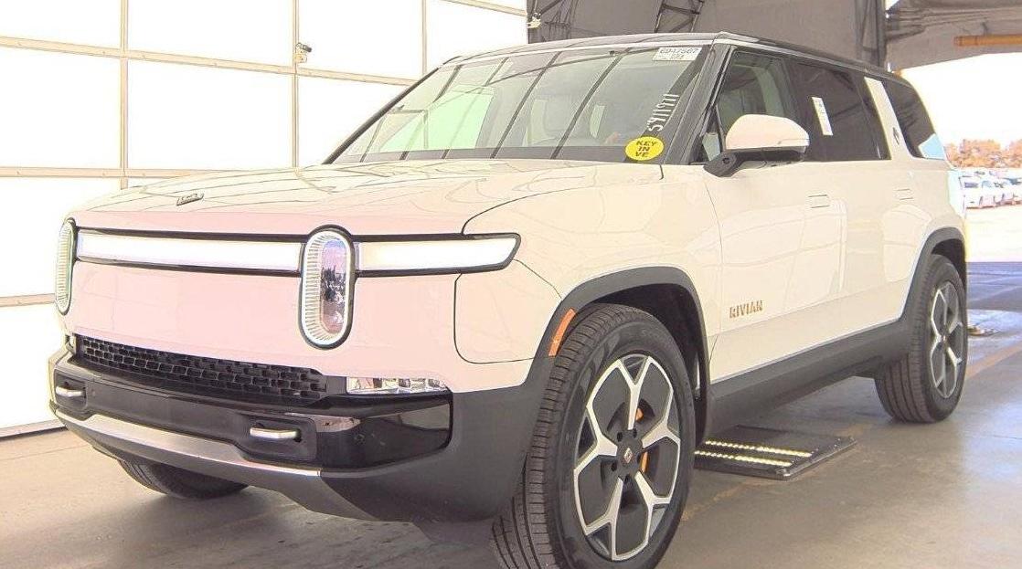 RIVIAN R1S 2024 7PDSGABA1RN031752 image