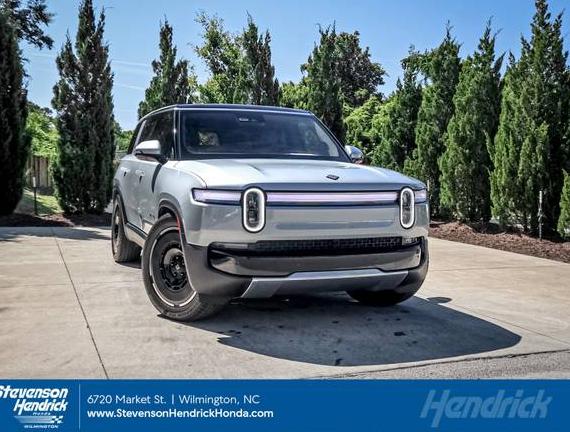 RIVIAN R1S 2025 7PDSGBBA8SN046390 image RIVIAN R1S 2025 7PDSGBBA8SN046390 image