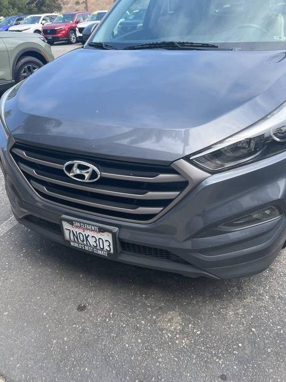 HYUNDAI TUCSON 2016 KM8J33A40GU032377 image
