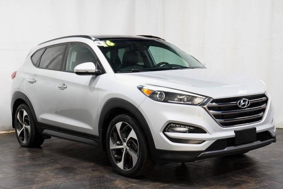 HYUNDAI TUCSON 2016 KM8J3CA27GU203009 image