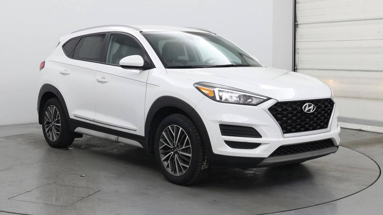 HYUNDAI TUCSON 2019 KM8J33AL5KU055279 image