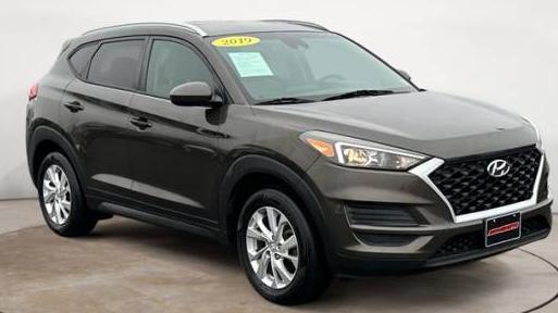 HYUNDAI TUCSON 2019 KM8J3CA40KU033148 image