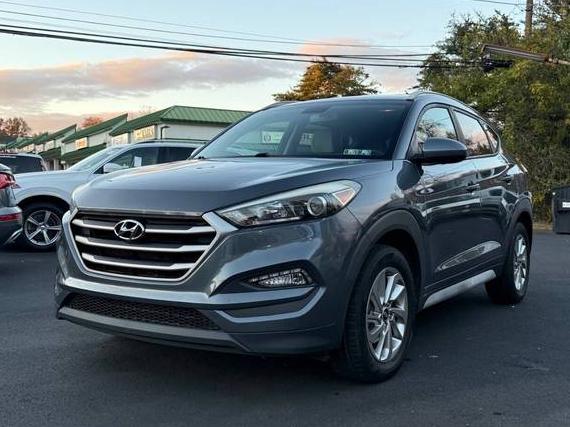 HYUNDAI TUCSON 2018 KM8J33A40JU600425 image HYUNDAI TUCSON 2018 KM8J33A40JU600425 image