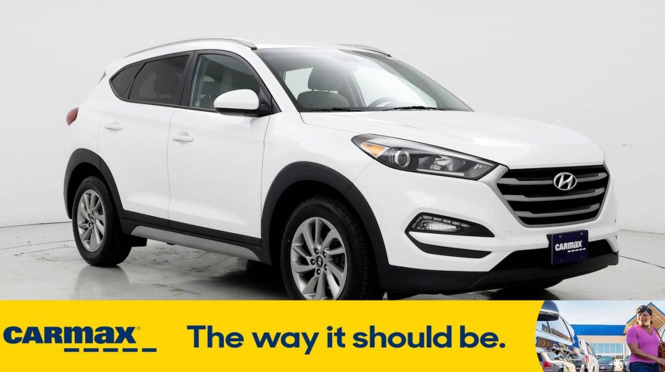 HYUNDAI TUCSON 2018 KM8J3CA48JU737774 image