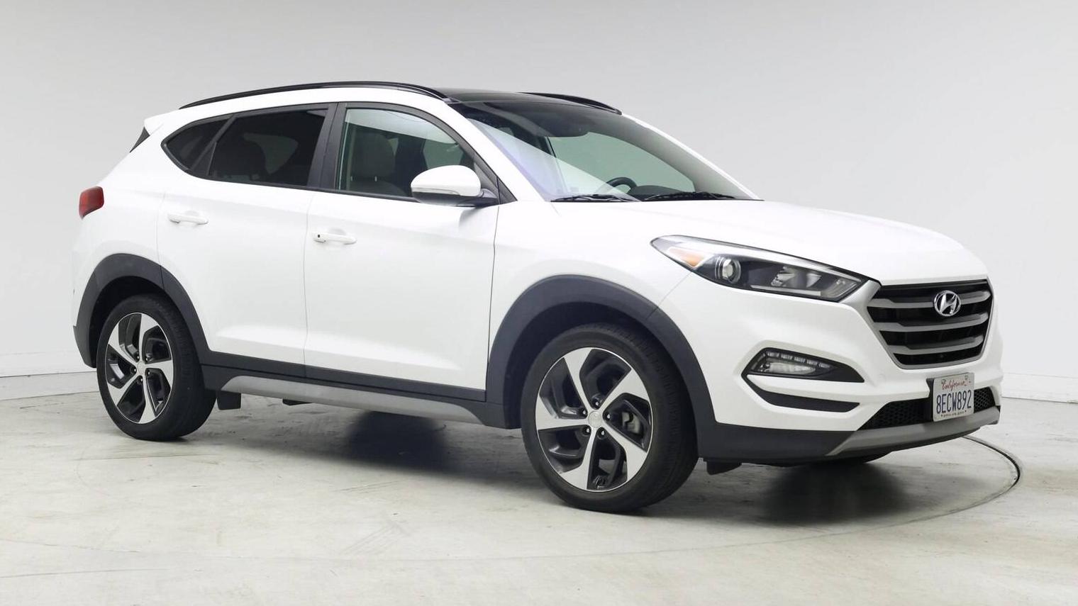 HYUNDAI TUCSON 2018 KM8J33A29JU703342 image