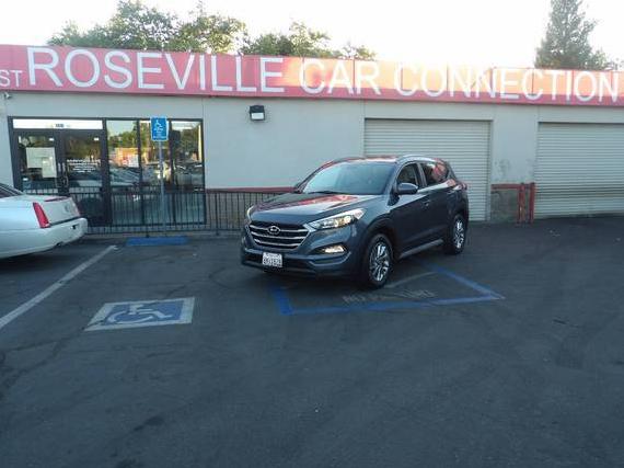 HYUNDAI TUCSON 2018 KM8J3CA45JU745802 image