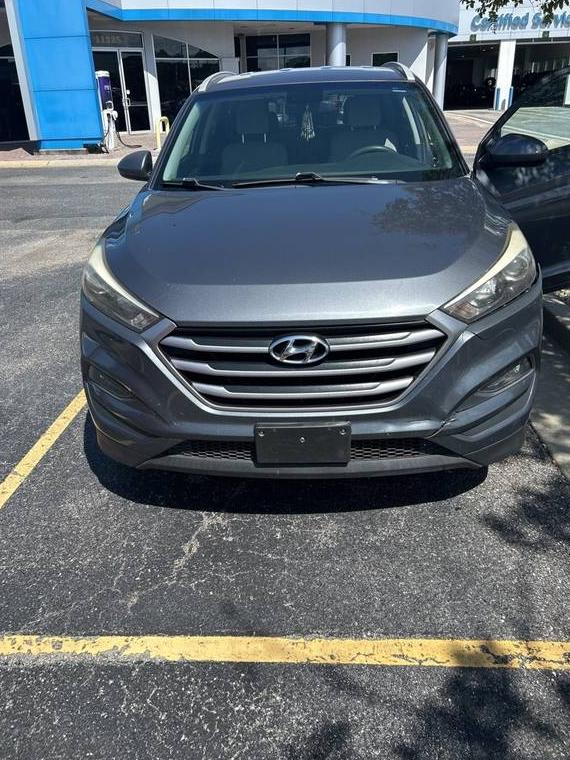 HYUNDAI TUCSON 2018 KM8J33A41JU600174 image