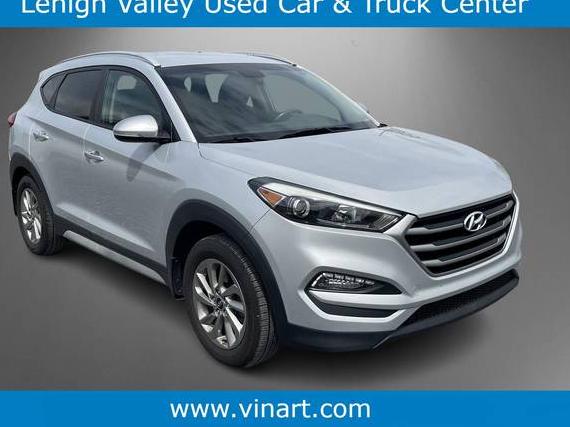 HYUNDAI TUCSON 2018 KM8J3CA49JU620351 image