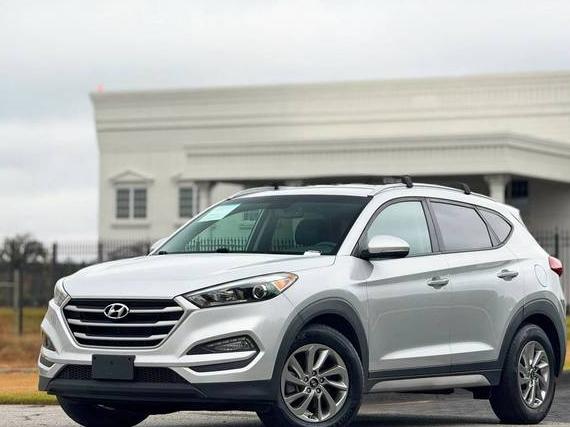 HYUNDAI TUCSON 2018 KM8J33A45JU745301 image HYUNDAI TUCSON 2018 KM8J33A45JU745301 image