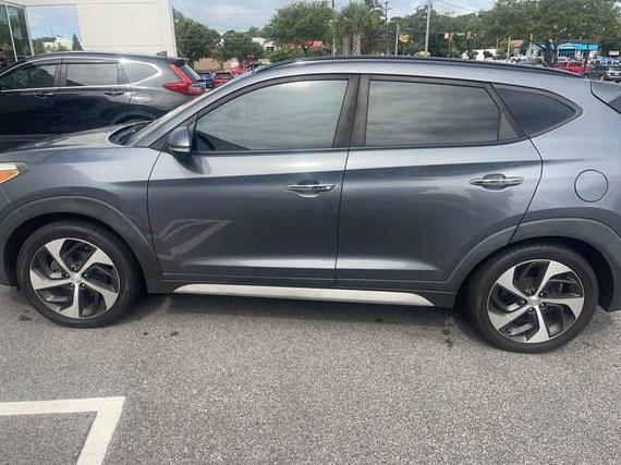 HYUNDAI TUCSON 2018 KM8J3CA22JU621775 image