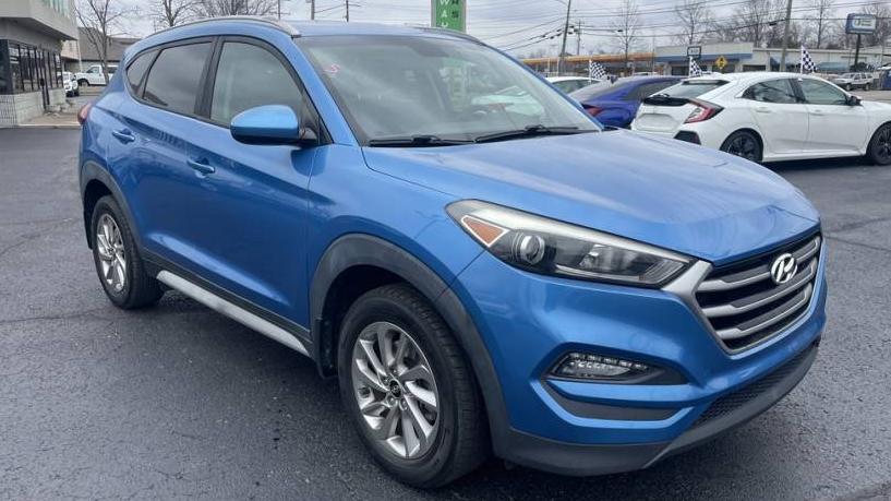 HYUNDAI TUCSON 2018 KM8J33A43JU708036 image