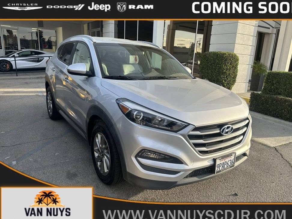 HYUNDAI TUCSON 2018 KM8J33A45JU698593 image