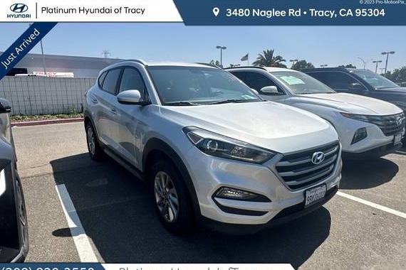 HYUNDAI TUCSON 2018 KM8J33A48JU694845 image