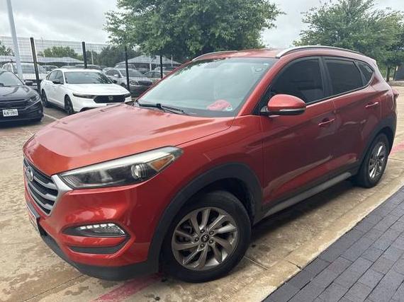 HYUNDAI TUCSON 2018 KM8J3CA42JU600779 image