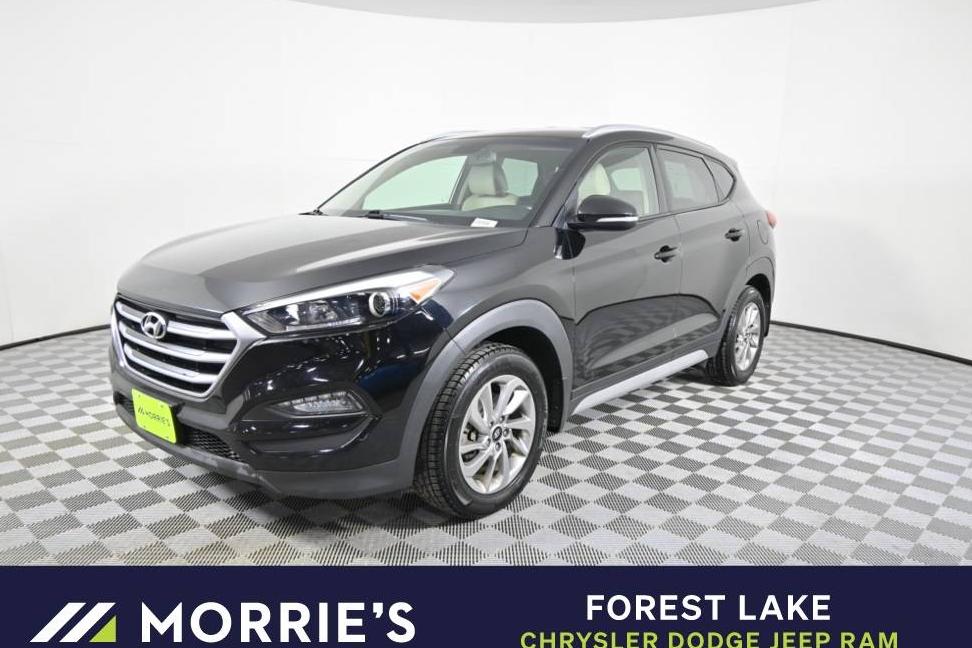 HYUNDAI TUCSON 2018 KM8J3CA49JU618048 image