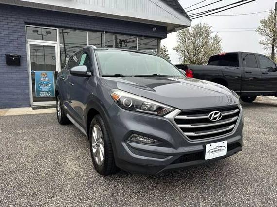 HYUNDAI TUCSON 2018 KM8J33A41JU734067 image