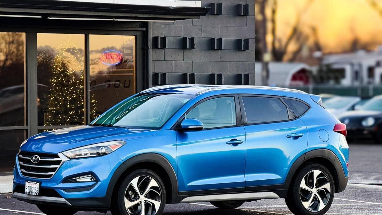 HYUNDAI TUCSON 2018 KM8J33AL9JU696157 image