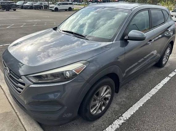 HYUNDAI TUCSON 2018 KM8J23A42JU718267 image HYUNDAI TUCSON 2018 KM8J23A42JU718267 image