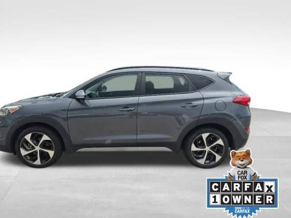 HYUNDAI TUCSON 2018 KM8J33A26JU804323 image