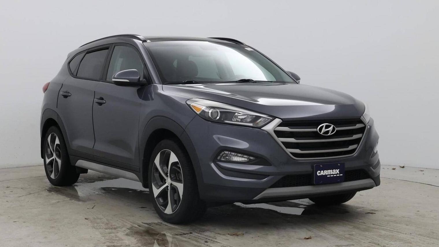 HYUNDAI TUCSON 2018 KM8J3CA22JU634672 image